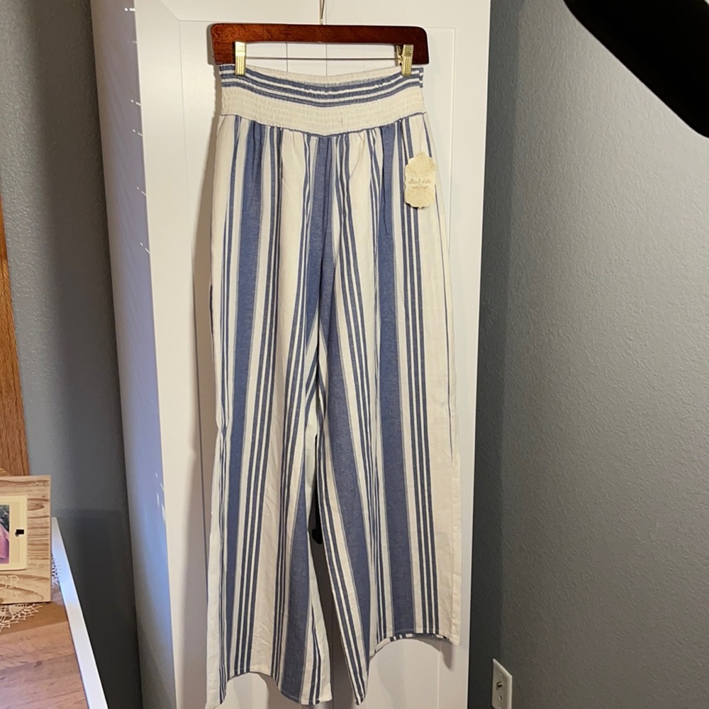 Altar’d State | wide leg pants | size large